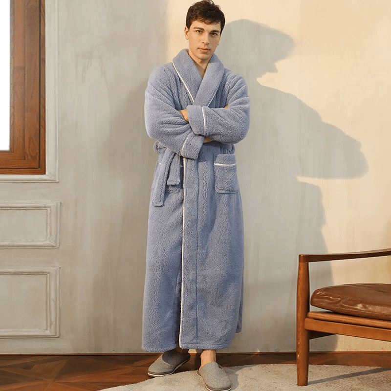 Accappatoio in pile con cintura per il calore invernale