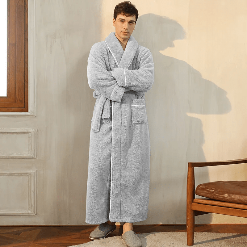 Accappatoio in pile con cintura per il calore invernale