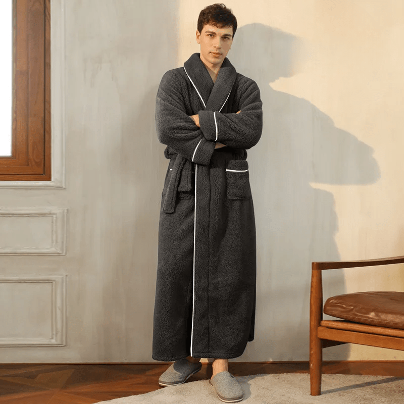 Accappatoio in pile con cintura per il calore invernale
