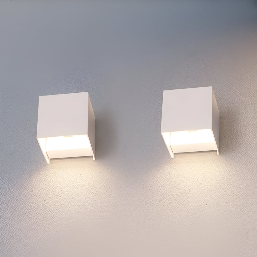 GlowCube LED-Wandlampe | Einstellbare Helligkeit & kabelloses Design für Zuhause/Büro