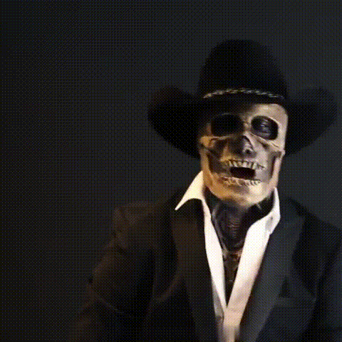 Máscara de calavera con detalle de cerebro